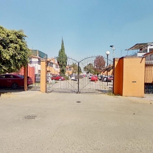 Planta baja 2 recamaras 1 cochera, casas en renta