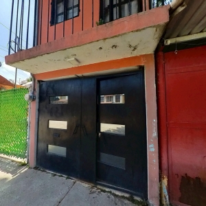 Bonita casa de 2 niveles en fraccionamiento, casas en venta