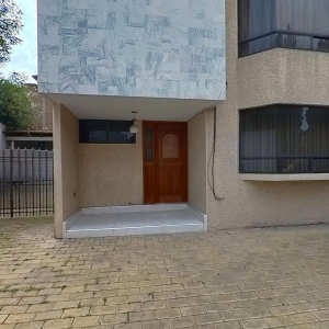 Radiante residencia en zona exclusiva, residencias en venta