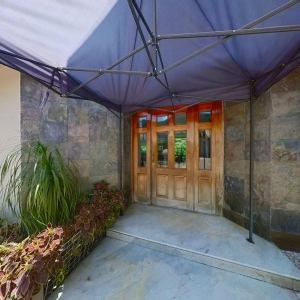 Hermosa residencia en calle cerrada en fraccionamiento, residencias en venta