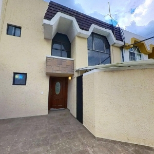Hermosa residencia en zona exclusiva en izcalli, residencias en venta
